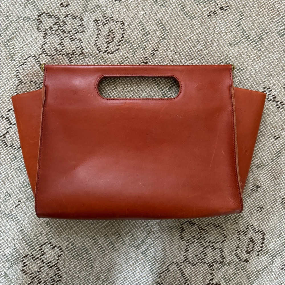 Clare V.  Maude clutch